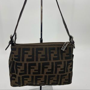 ❤️‍🔥SOLD❤️‍🔥Fendi Pochette